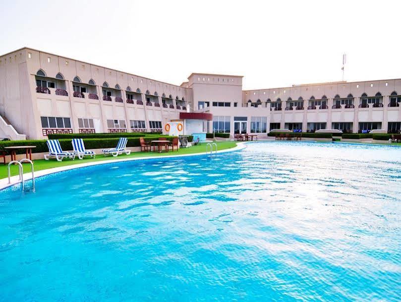 Masira Island Resort Hilf Екстер'єр фото